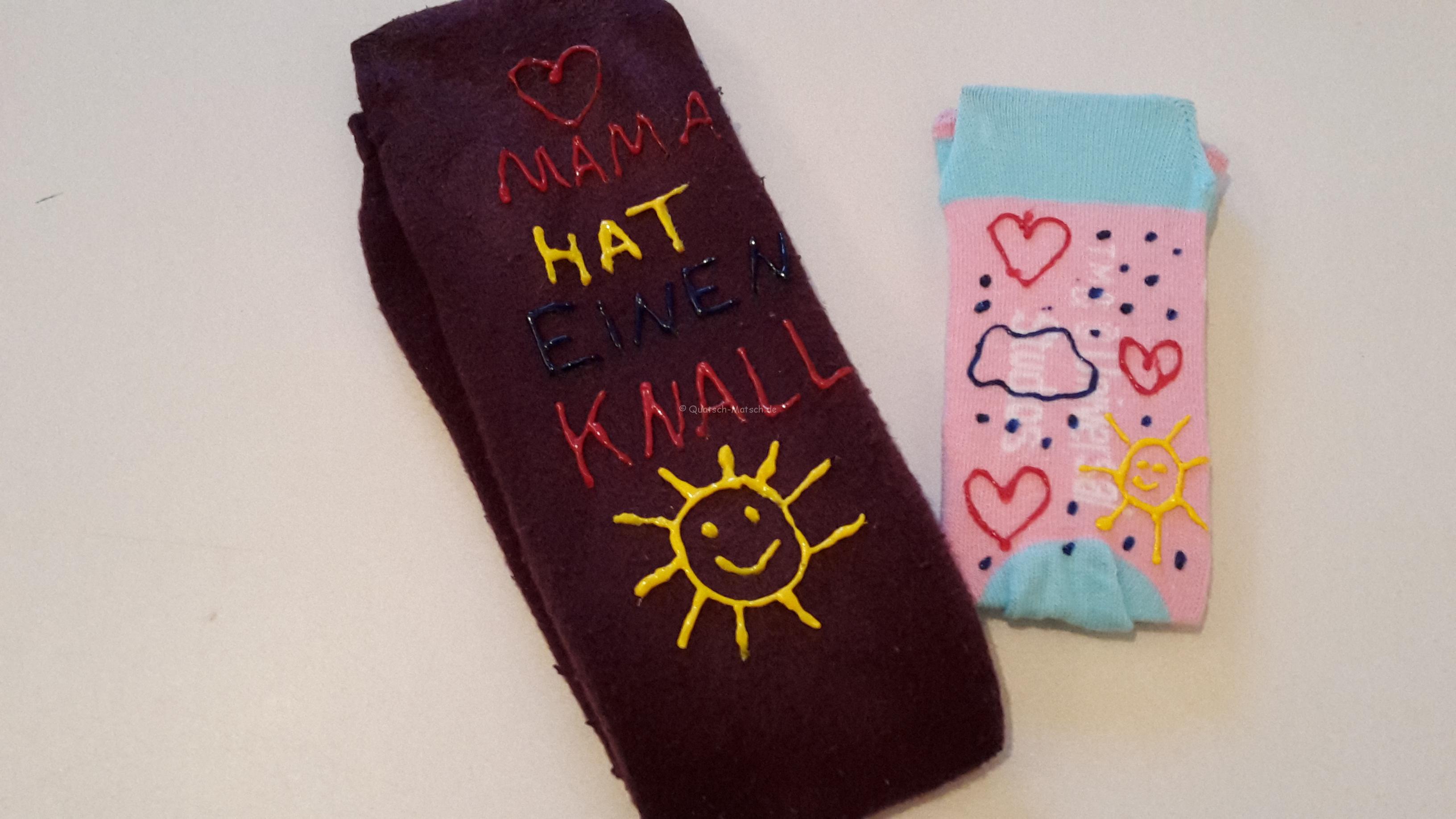 Anti-Rutsch-Socken selber machen – DIY