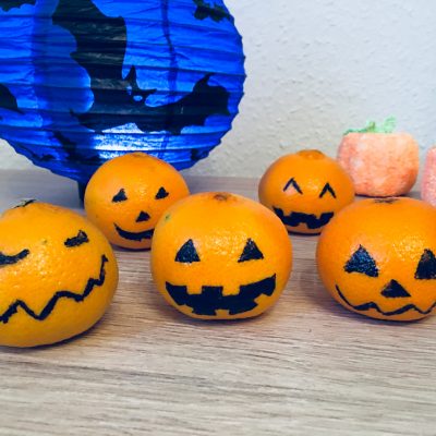 Clementinen in Halloweenkürbisse verwandeln – Gesunde Snacks