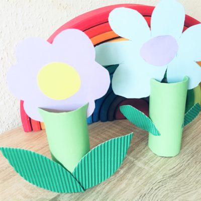 Blumen aus Toilettenpapierrollen – Basteln mit Kindern