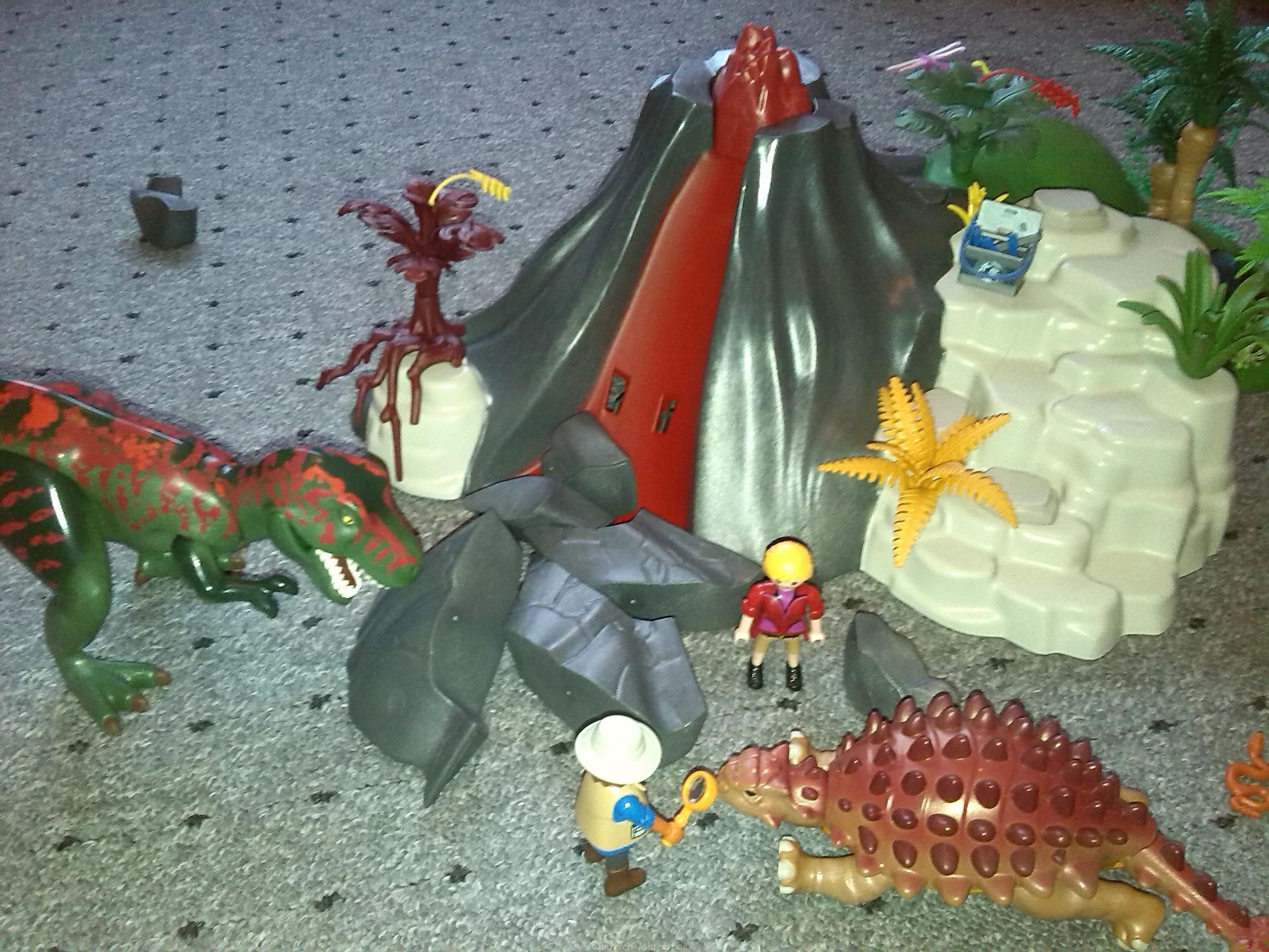 Getestet – Playmobil – T-Rex und Saichania beim Vulkan