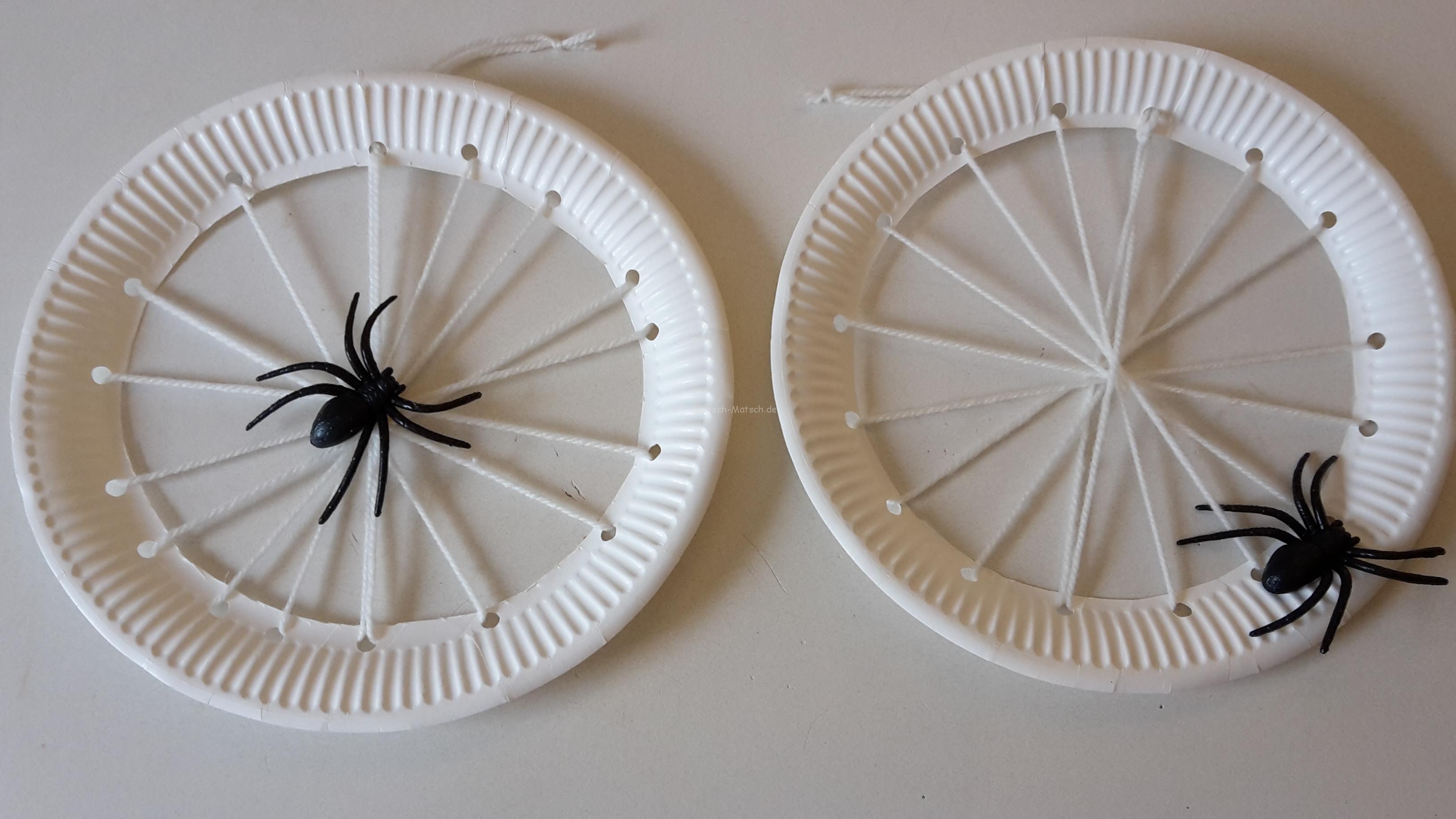 Spinnennetz aus Papptellern – DIY